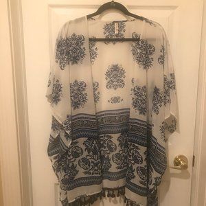 Xhilaration Blue and White Kimono